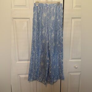 Cider Light Blue and White Shell Patterned Pants